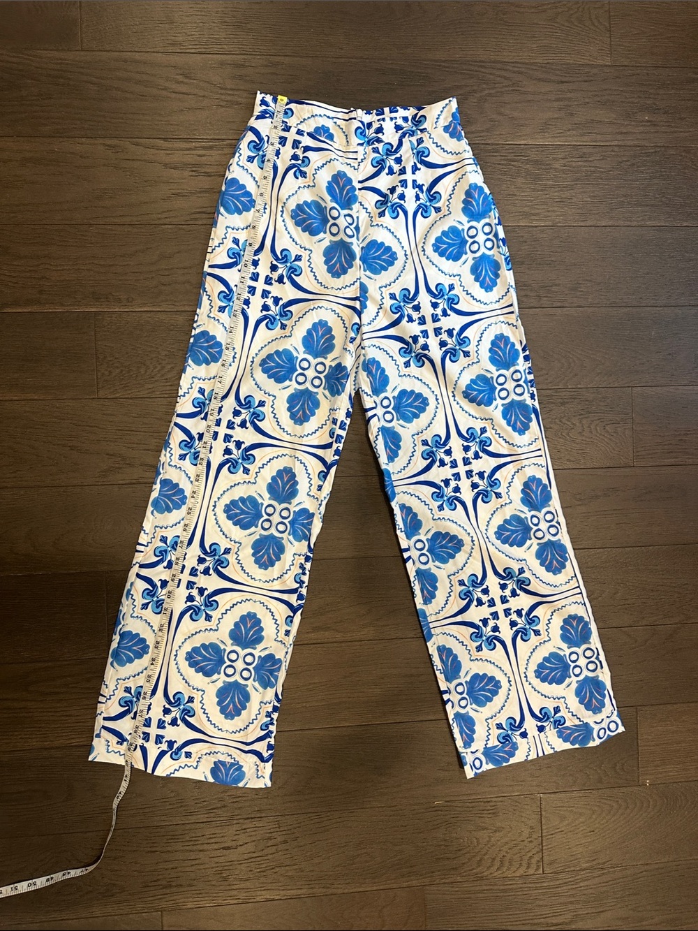 SHEIN Blue & White Floral Print Tie-Shoulder Crop Top with Wide-Leg Pants SET - Picture 4 of 10
